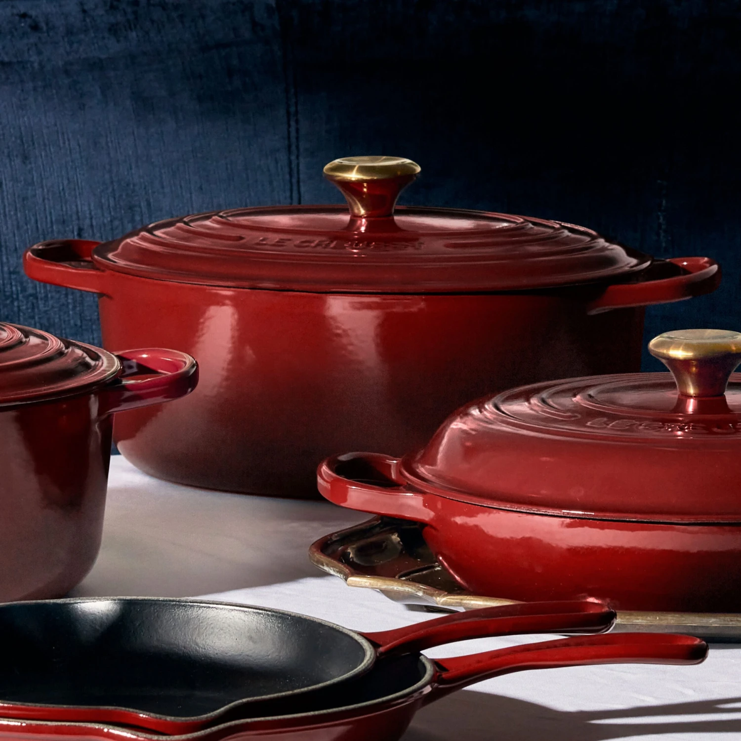 Le Creuset Signature Cast Iron 6.75-quart Rhone Oval Dutch Oven 7 Le Creuset Signature Cast Iron 6.75-quart Rhone Oval Dutch Oven - Image 5