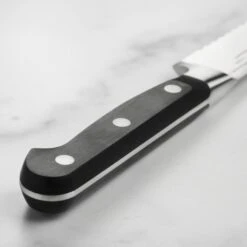 Zwilling Professional S 8" Bread Knife 14 Zwilling Professional S 8" Bread Knife -Zwilling Shop DSC 0441
