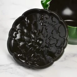 Staub 3-quart Basil Artichoke Cocotte -Zwilling Shop DSC 0601