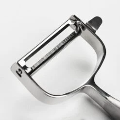 Global Stainless Steel 'Y' Vegetable Peeler -Zwilling Shop DSC 0719 1