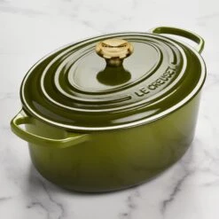 Le Creuset Signature Cast Iron 8-quart Olive Oval Dutch Oven -Zwilling Shop DSC 1469 446f18c5 f6ab 497e 9b1e 36fc9b190c8d