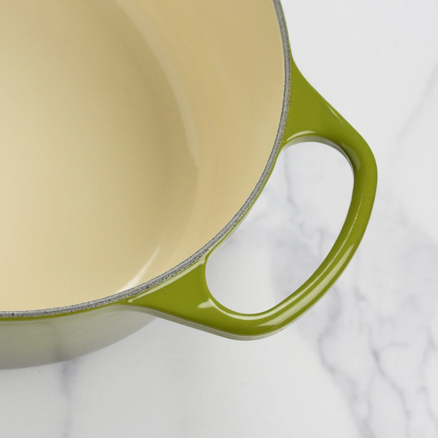 Le Creuset Signature Cast Iron 6.75-quart Olive Oval Dutch Oven 5 Le Creuset Signature Cast Iron 6.75-quart Olive Oval Dutch Oven - Image 3