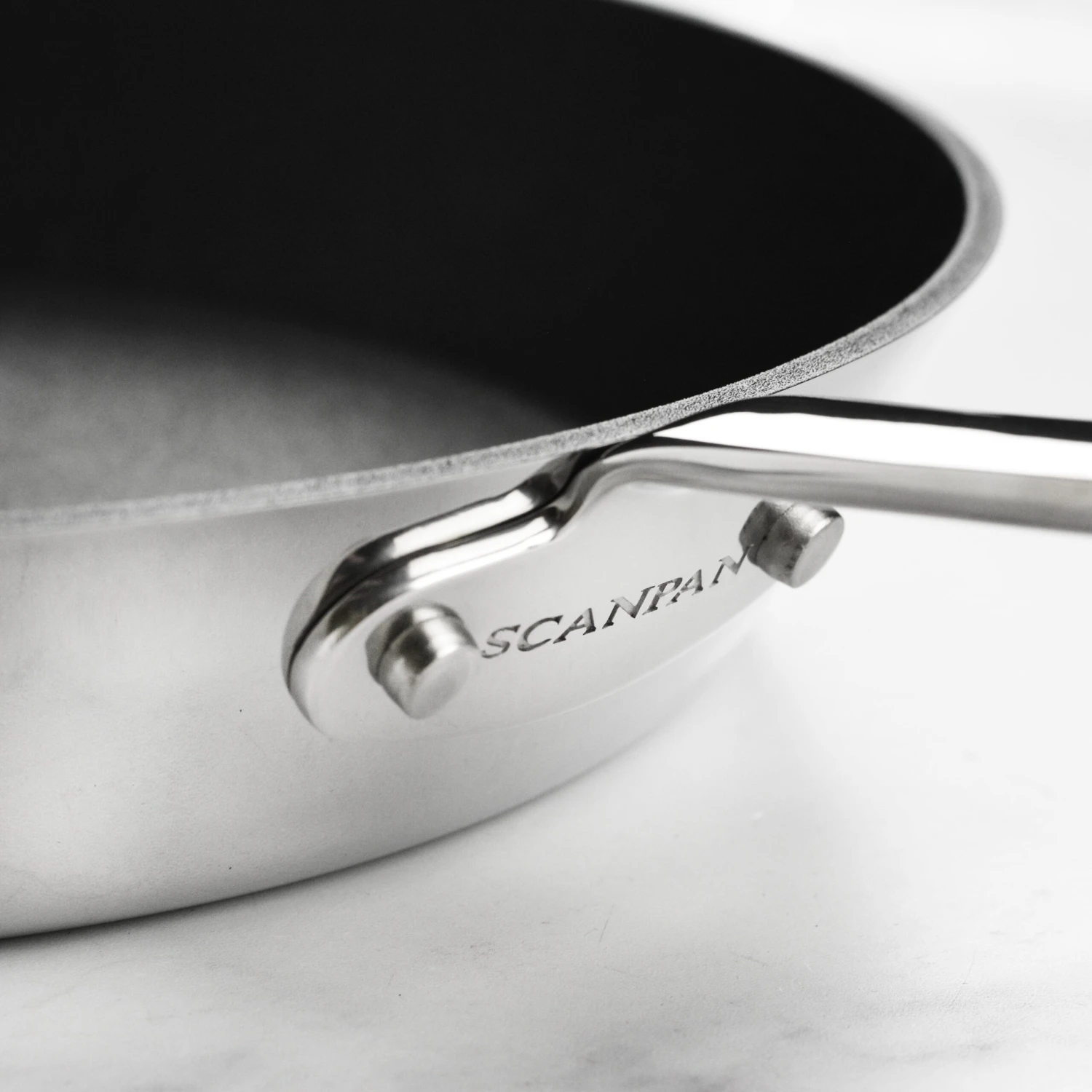 Scanpan Maitre D' 11" Nonstick Stainless Steel Fry Pan 9 Scanpan Maitre D' 11" Nonstick Stainless Steel Fry Pan - Image 7