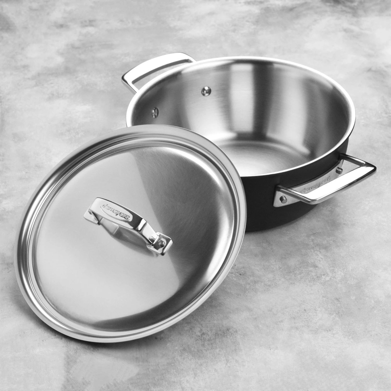 Demeyere Black 3.5-quart Dutch Oven With Lid 5 Demeyere Black 3.5-quart Dutch Oven With Lid - Image 3