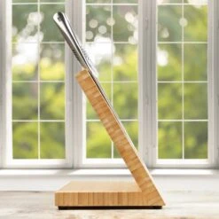 Zwilling Twin Fin II 8 Piece Bamboo Magnetic Easel Knife Set -Zwilling Shop DSC 2574