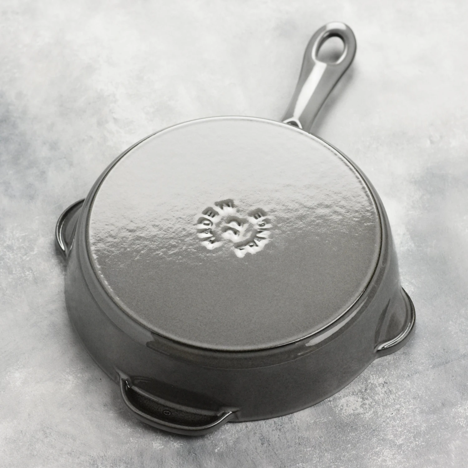 Staub 8.5" Graphite Gray Cast Iron Deep Traditional Skillet 5 Staub 8.5" Graphite Gray Cast Iron Deep Traditional Skillet - Image 3