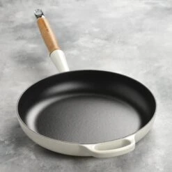 Le Creuset Cast Iron 10.25" White Fry Pan With Wood Handle -Zwilling Shop DSC 2638