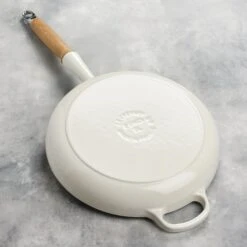 Le Creuset Cast Iron 10.25" White Fry Pan With Wood Handle -Zwilling Shop DSC 2641