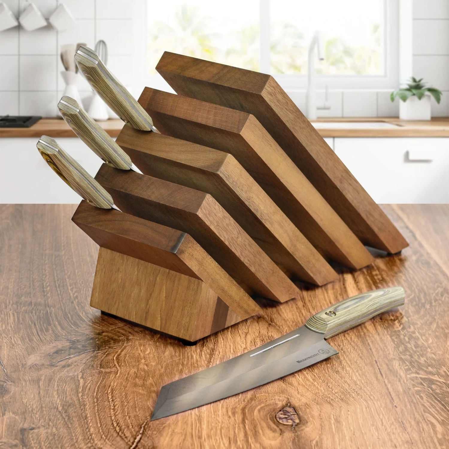 Messermeister Carbon 5 Piece Magnetic Knife Block Set 3 Messermeister Carbon 5 Piece Magnetic Knife Block Set