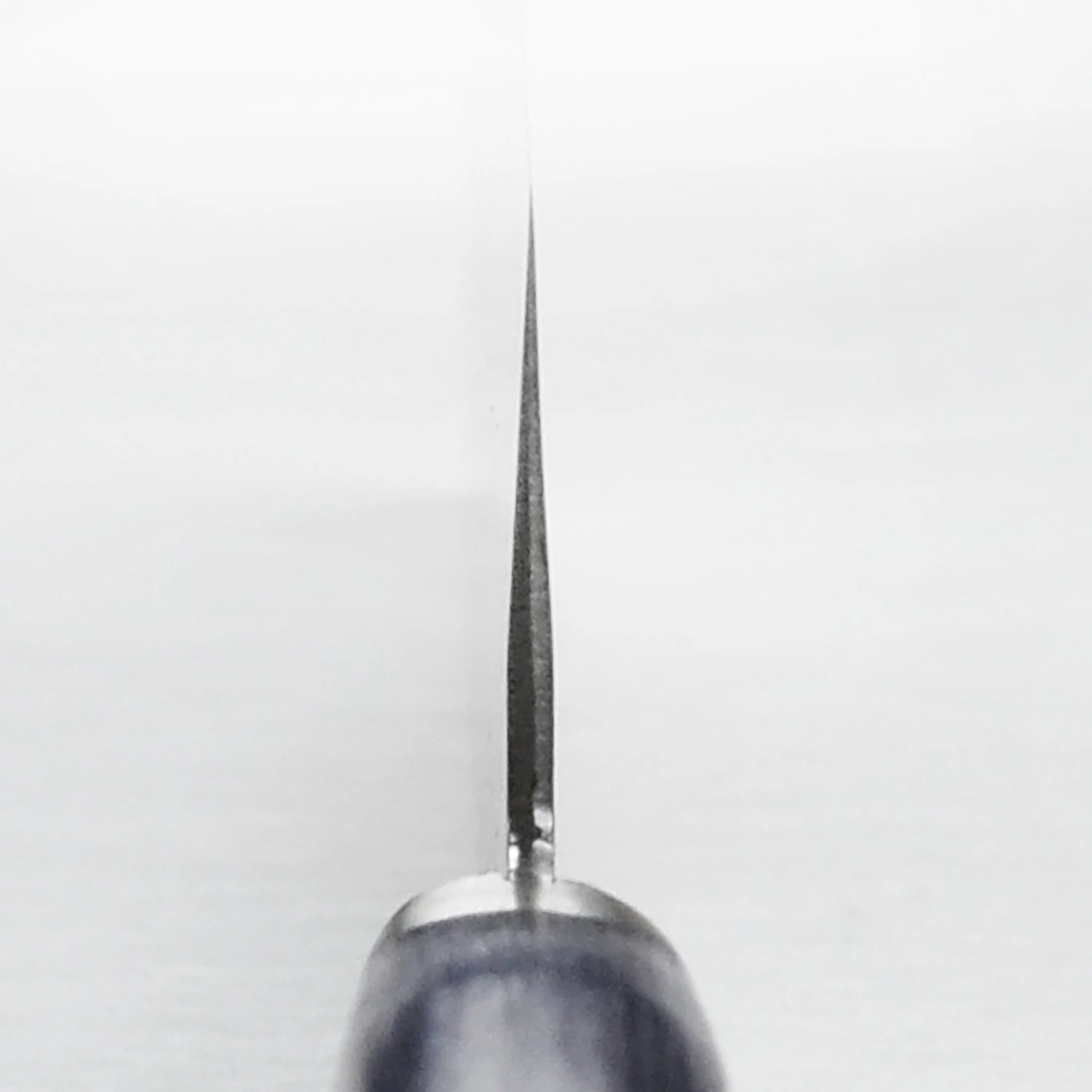 Masutani VG10 Hammered Damascus 6.7" Nakiri, Blue Handle 11 Masutani VG10 Hammered Damascus 6.7" Nakiri, Blue Handle - Image 9