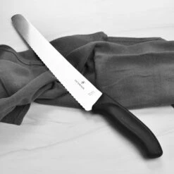 Victorinox Swiss Classic 10.25" Bread Knife -Zwilling Shop DSC 5727