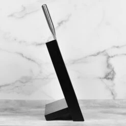 Global 5 Piece Magnetic Easel Knife Set, Black Block -Zwilling Shop DSC 5778