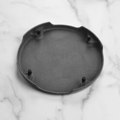 Le Creuset Signature Cast Iron 8.8" Licorice Round Trivet -Zwilling Shop DSC 6025 2