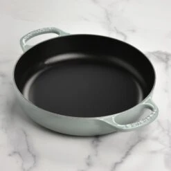 Le Creuset Signature Cast Iron 11" Sea Salt Everyday Pan -Zwilling Shop DSC 6196 2