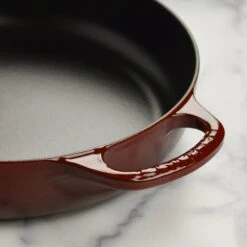 Le Creuset Signature Cast Iron 11" Rhone Everyday Pan 15 Le Creuset Signature Cast Iron 11" Rhone Everyday Pan -Zwilling Shop DSC 6212 2