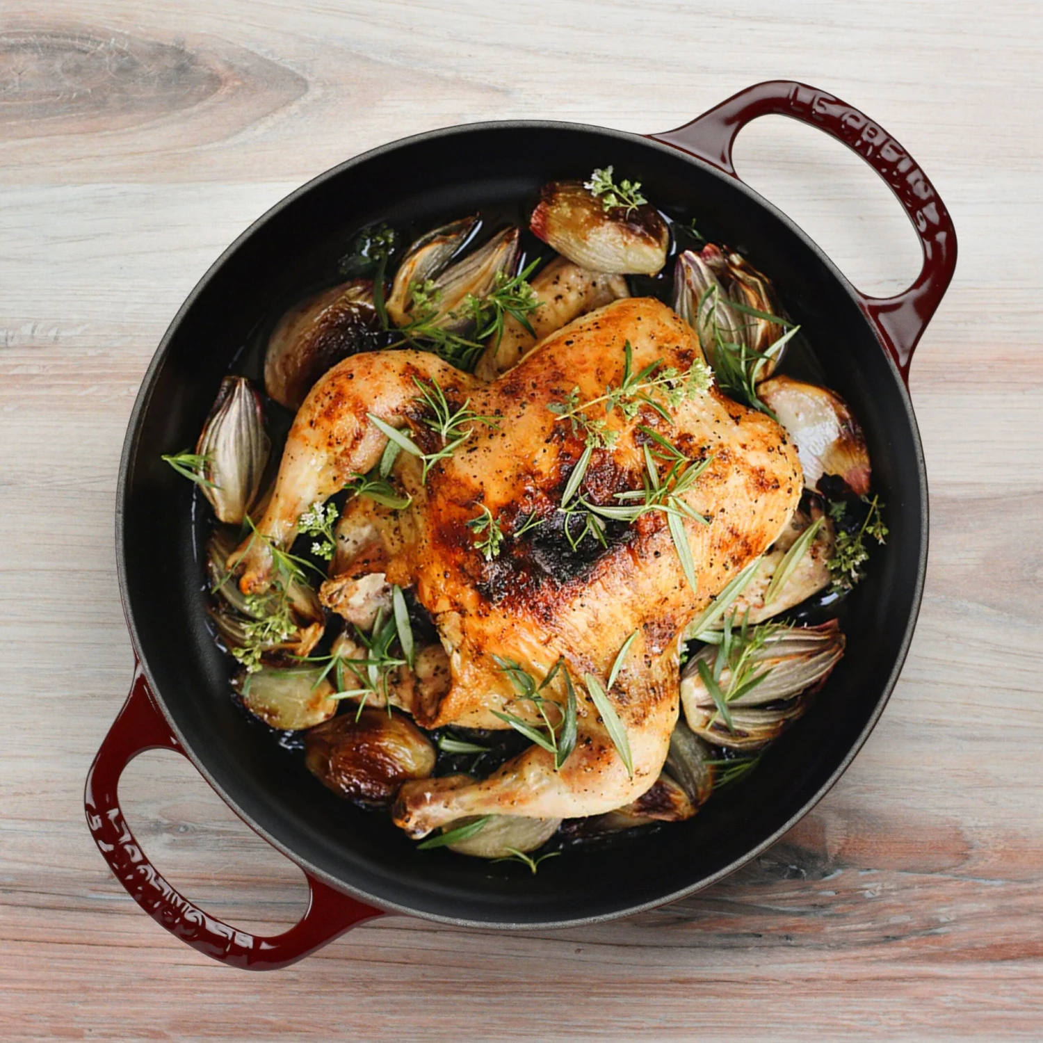 Le Creuset Signature Cast Iron 11" Rhone Everyday Pan 4 Le Creuset Signature Cast Iron 11" Rhone Everyday Pan - Image 2