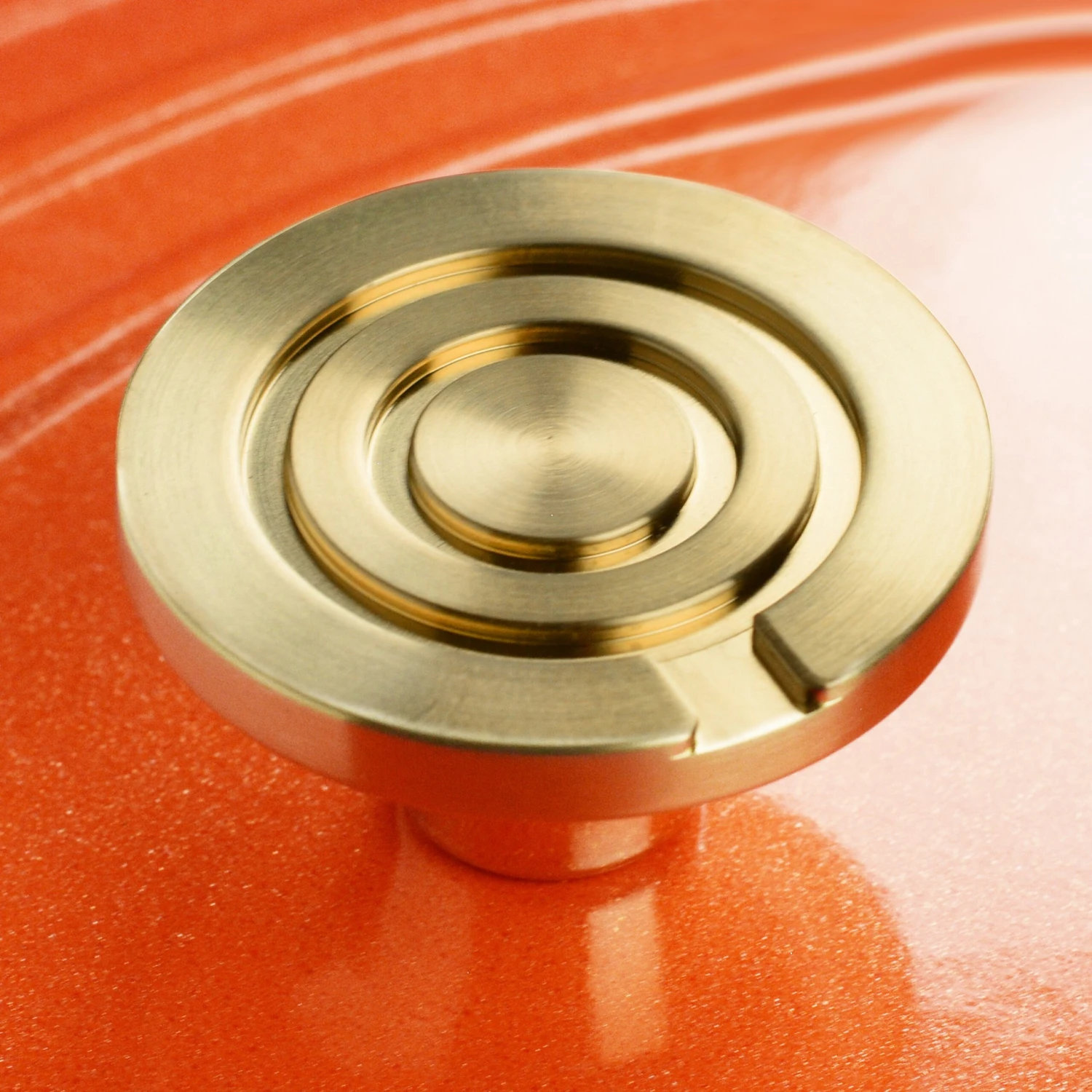 Le Creuset Signature Cast Iron 5-quart Flamme Doree Braiser 8 Le Creuset Signature Cast Iron 5-quart Flamme Doree Braiser - Image 6