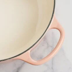 Le Creuset Signature Cast Iron 3.5-quart Peche Sauteuse Dutch Oven -Zwilling Shop DSC 8177