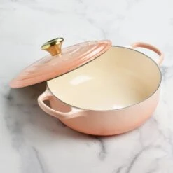 Le Creuset Signature Cast Iron 3.5-quart Peche Sauteuse Dutch Oven -Zwilling Shop DSC 8179
