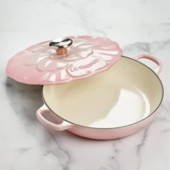 Le Creuset Signature Cast Iron 2.25-quart Shell Pink Petal Braiser -Zwilling Shop DSC 8327copy