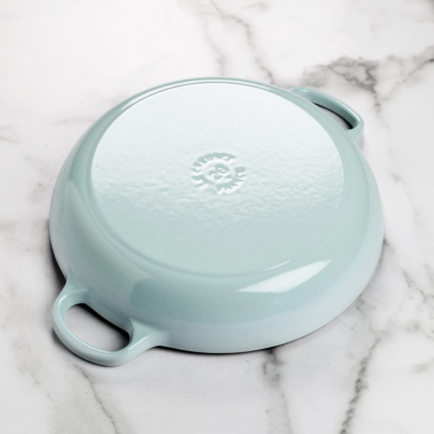 Le Creuset Signature Cast Iron 2.25-quart Sea Salt Petal Braiser 5 Le Creuset Signature Cast Iron 2.25-quart Sea Salt Petal Braiser - Image 3