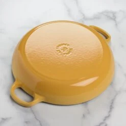 Le Creuset Signature Cast Iron 2.25-quart Honey Petal Braiser -Zwilling Shop DSC 8342