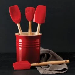 Le Creuset 5 Piece Cerise Silicone Utensil Set -Zwilling Shop RS8259 UTENSIL SET 088 ret