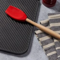 Le Creuset Cast Iron 18.5" X 10" Giant Reversible Grill Pan/Griddle 13 Le Creuset Cast Iron 18.5" X 10" Giant Reversible Grill Pan/Griddle -Zwilling Shop RS9765 MiniGrill 01