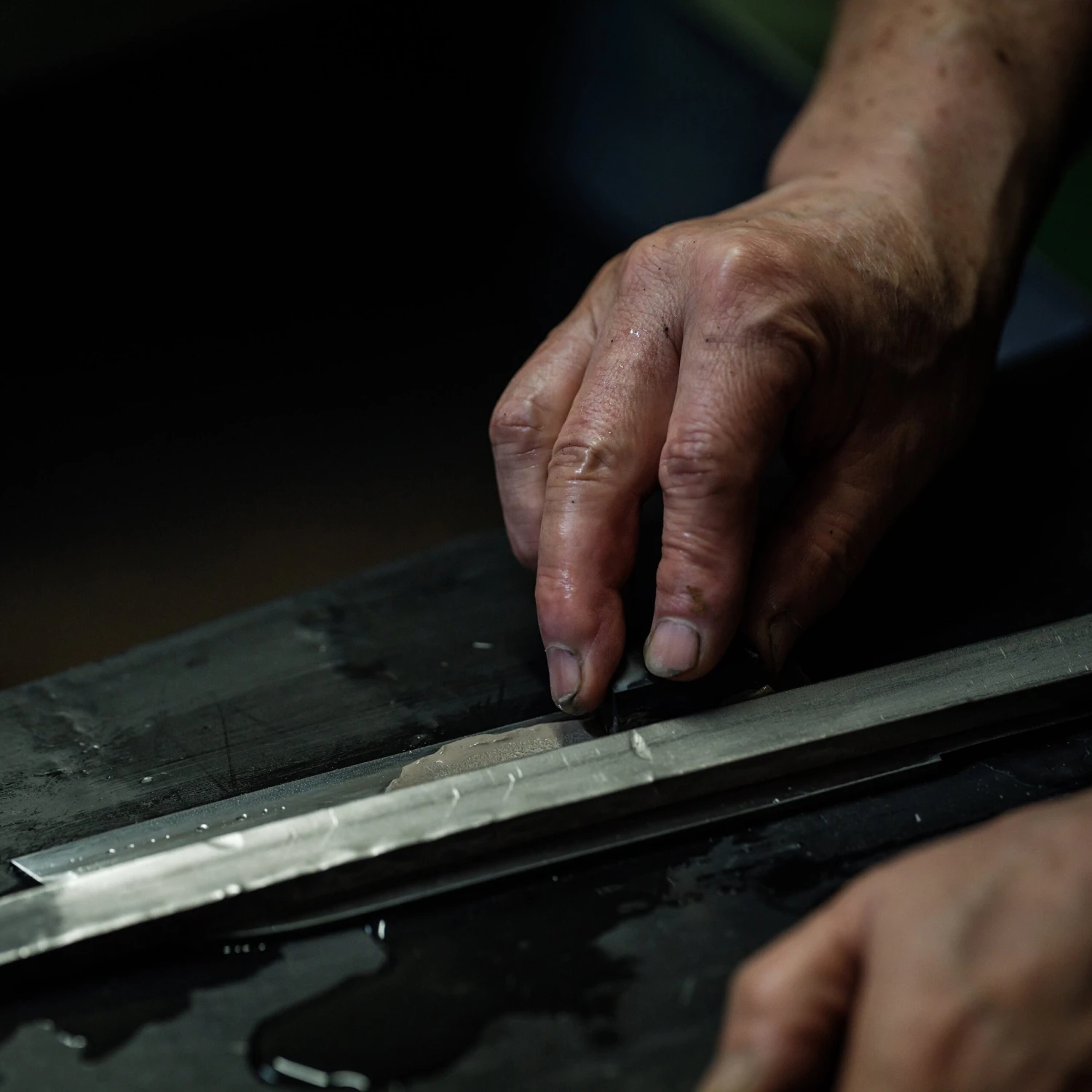 Takayuki Ginsan Hand-Forged 9.4" Gyuto 6 Takayuki Ginsan Hand-Forged 9.4" Gyuto - Image 4